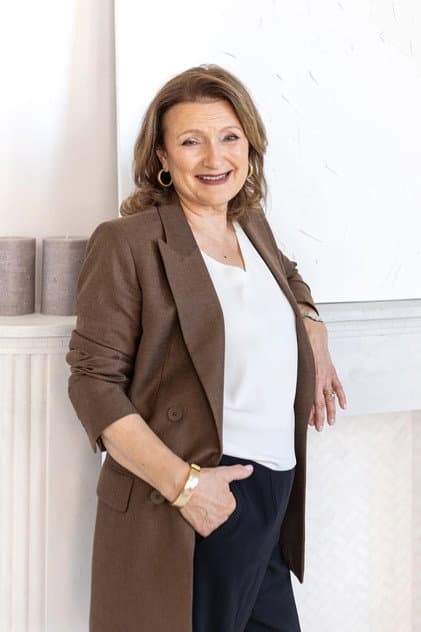 Ann MacNaughton