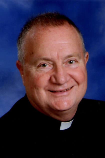 Pe. Robert Colaresi