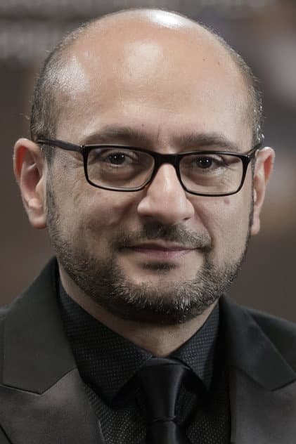 Arash T. Riahi
