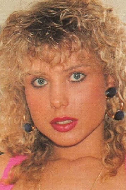Claudia Wonder