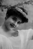 Yvonne maëlec